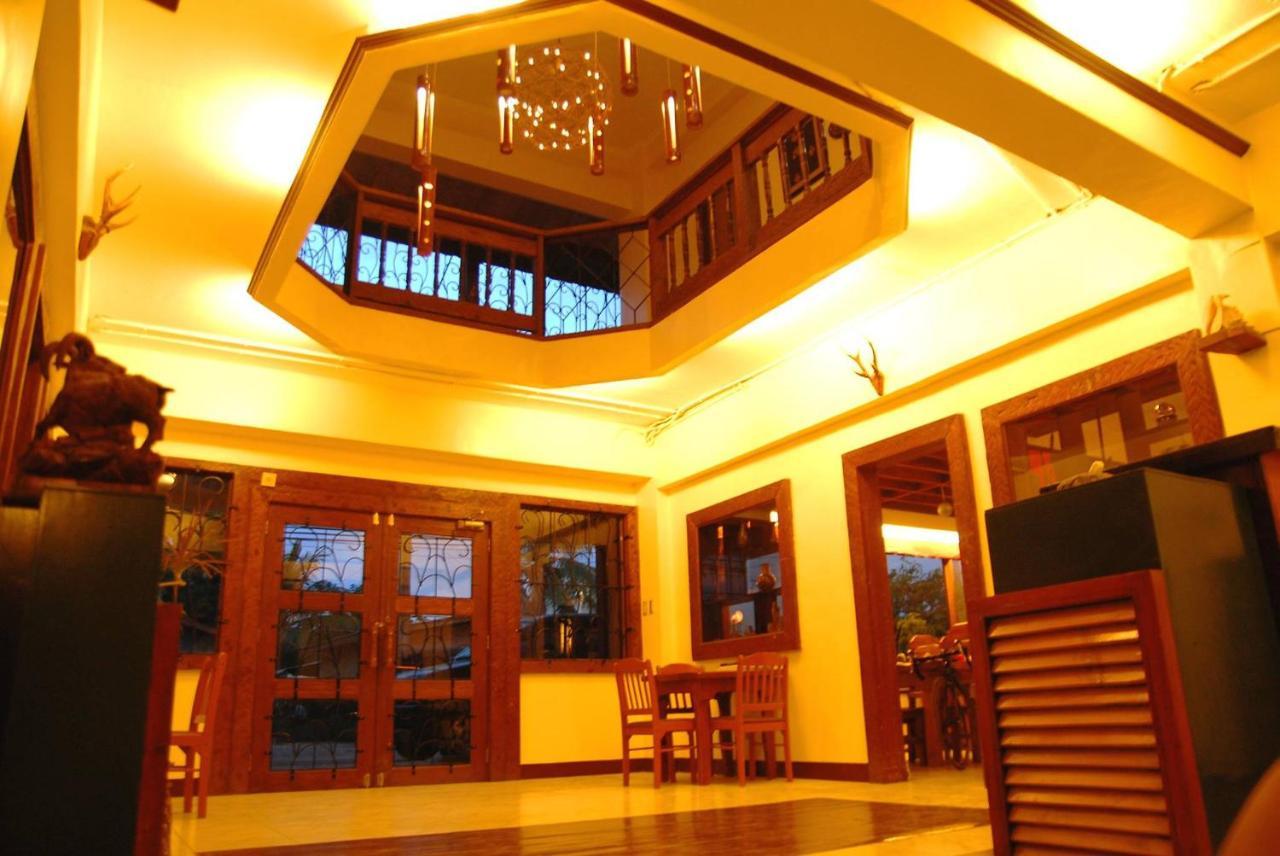 Centro Mactan Suites Μακτάν Εξωτερικό φωτογραφία