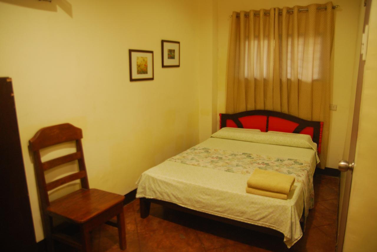 Centro Mactan Suites Μακτάν Εξωτερικό φωτογραφία